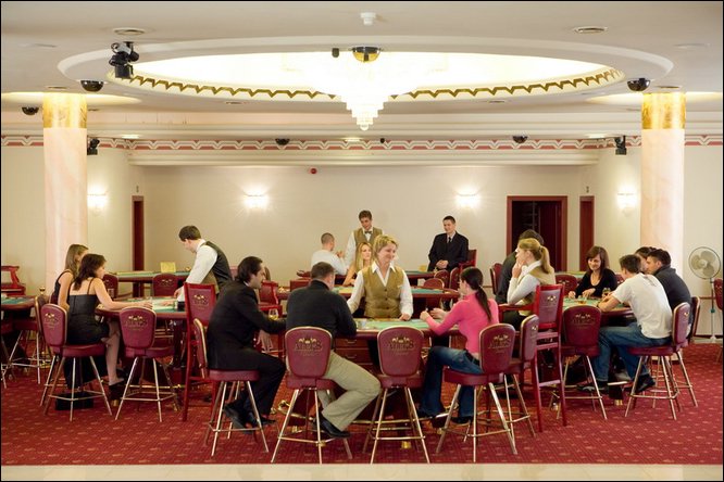 CasinoHenry01.jpg